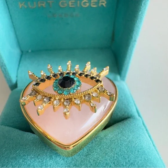 NWT Kurt Geiger Evil Eye Heart Cocktail Ring Size 8 - Picture 5 of 7